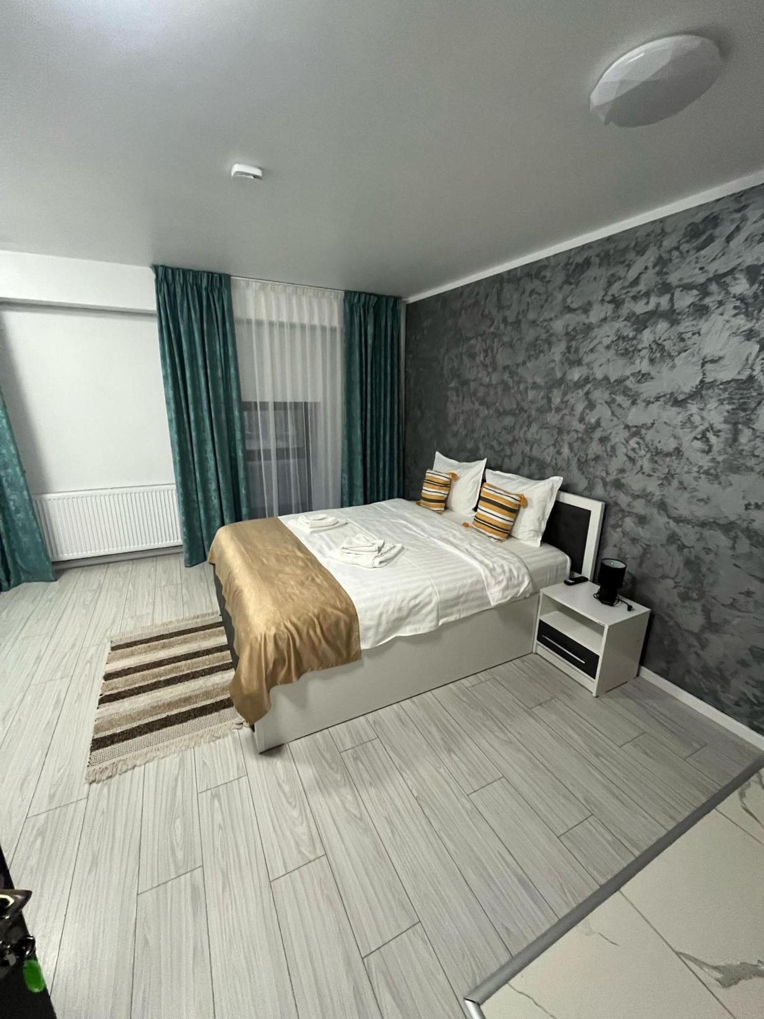 Grey Boutique Hotel Palas 雅西 外观 照片