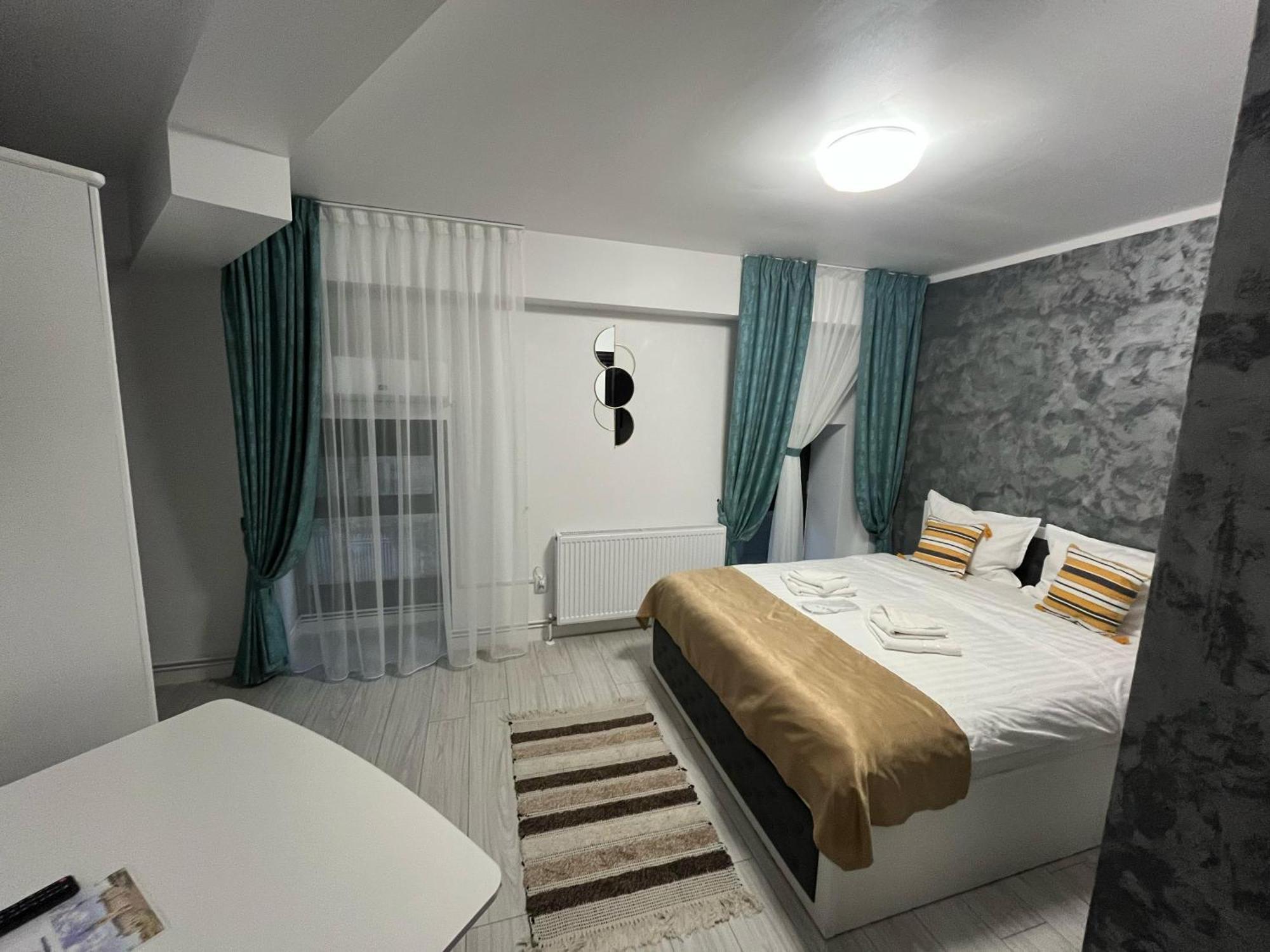 Grey Boutique Hotel Palas 雅西 外观 照片